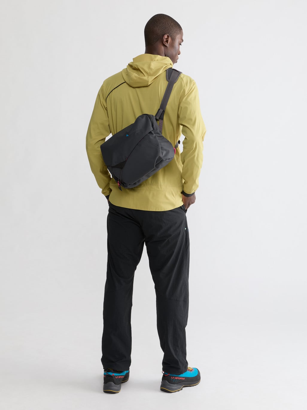 Image 5 for product Gaut Messenger Bag 8L