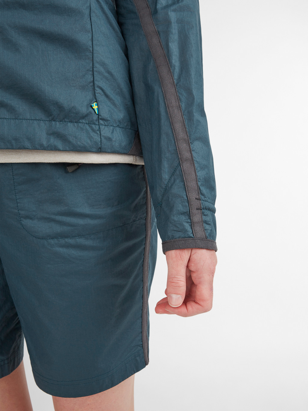 Image 8 for product Ansur Hooded Wind Jacka Dam