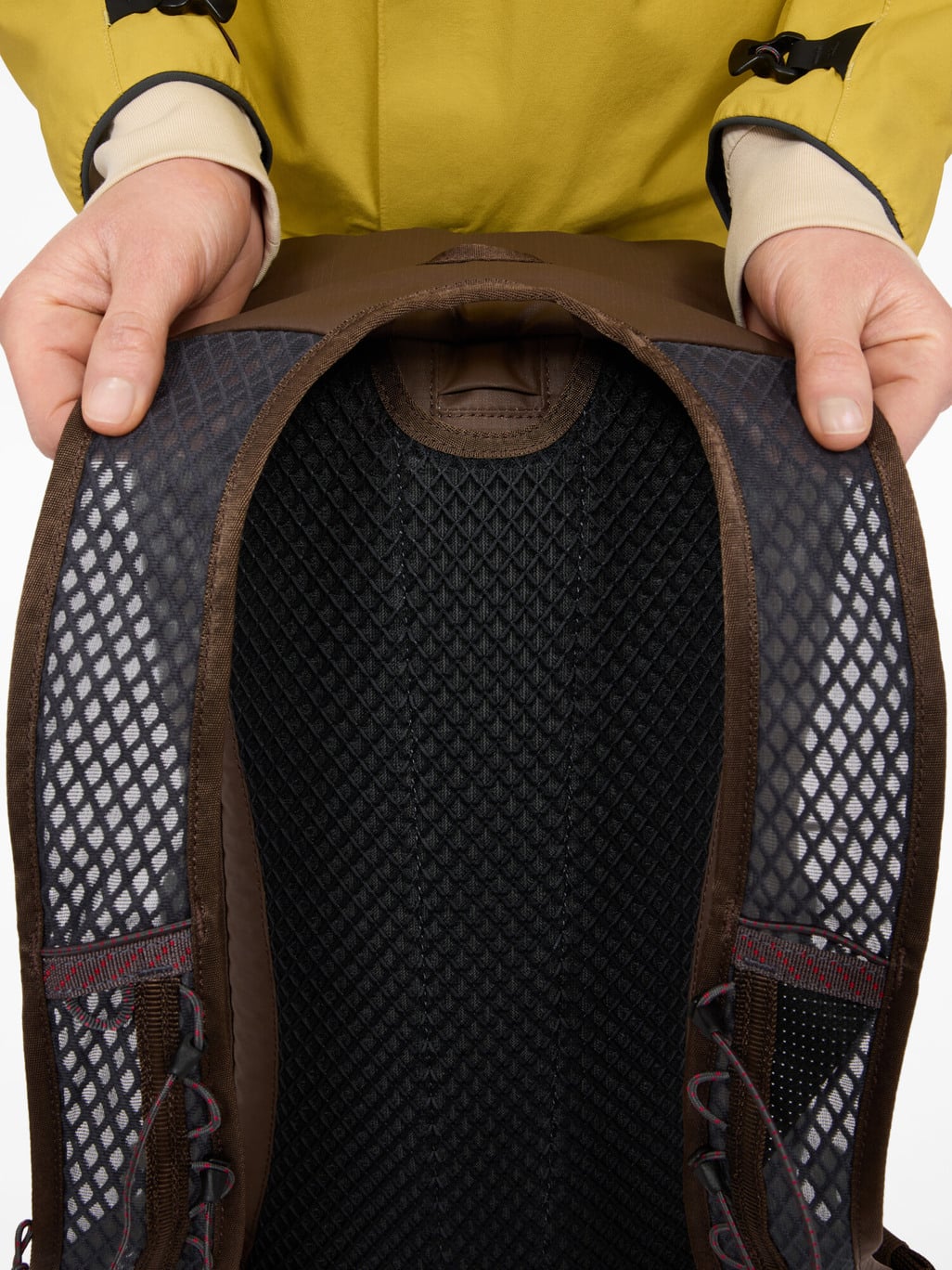 Image 5 for product Fjörm Backpack 18L