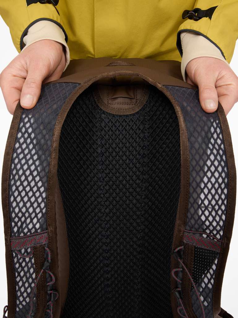 Fjörm Backpack 18L image 5